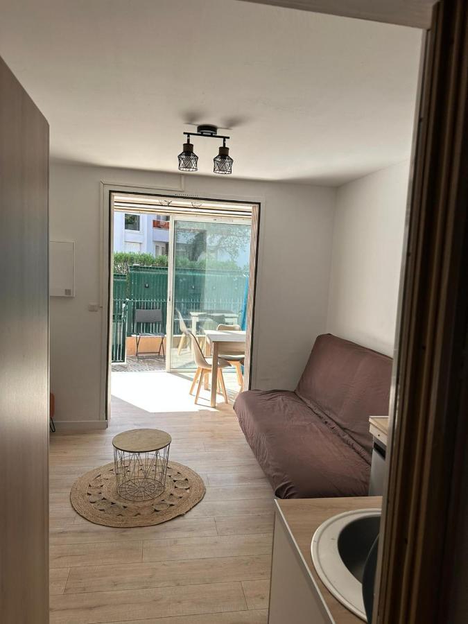 Charmant Studio Neuf 150M Plage Sur Avenue Principale Climatise Et Parking Cavalaire-sur-Mer Dış mekan fotoğraf