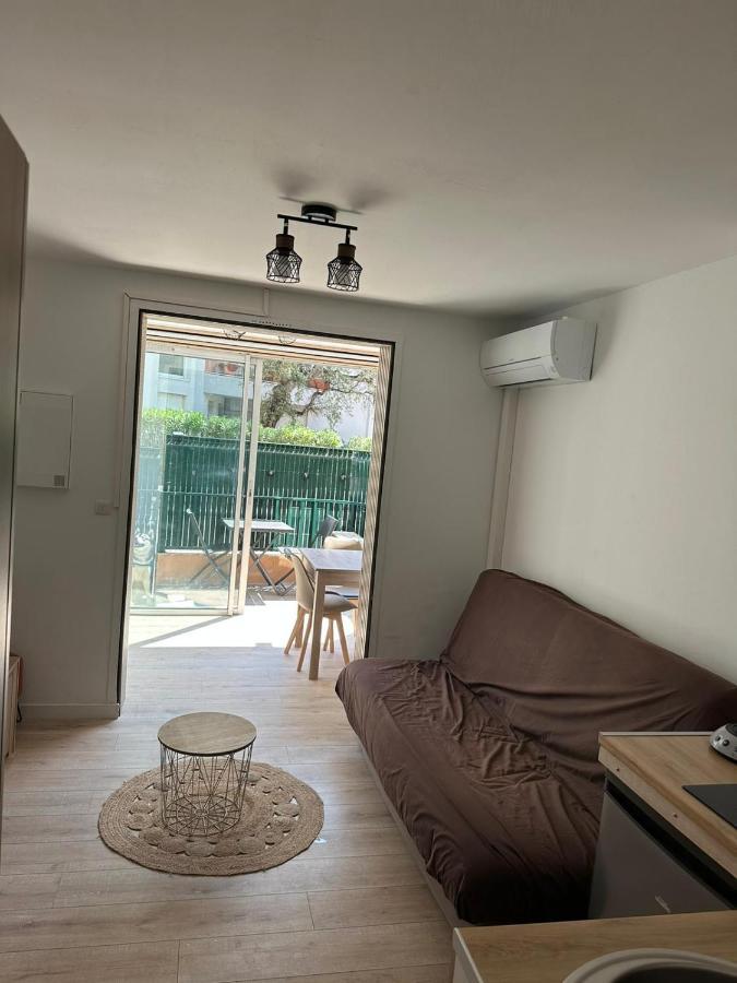 Charmant Studio Neuf 150M Plage Sur Avenue Principale Climatise Et Parking Cavalaire-sur-Mer Dış mekan fotoğraf