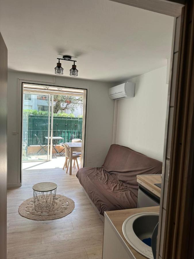 Charmant Studio Neuf 150M Plage Sur Avenue Principale Climatise Et Parking Cavalaire-sur-Mer Dış mekan fotoğraf